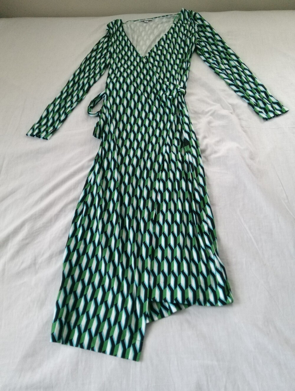 Diane Von Furstenberg Green Geometric Wrap Dress - Long Sleeve